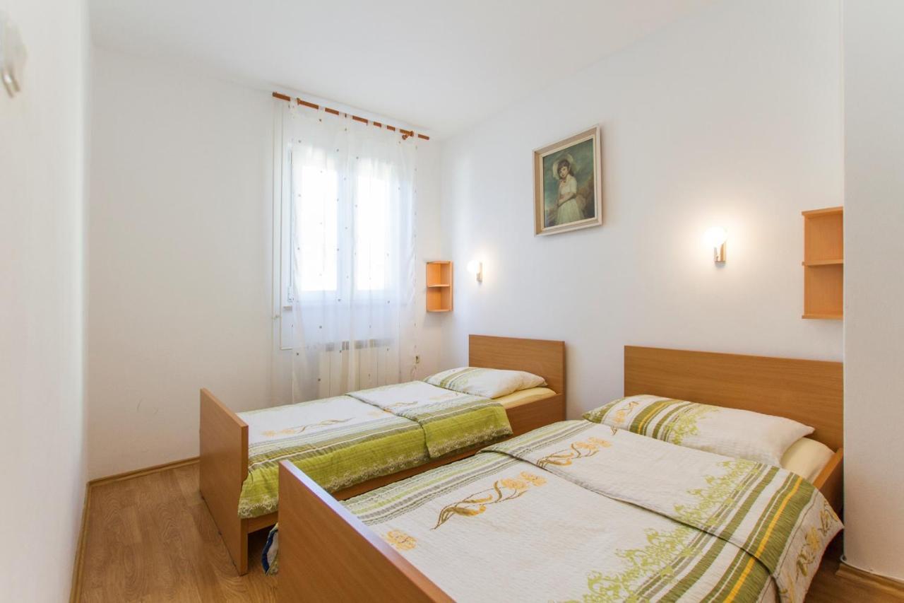 Apartments With A Parking Space Vinez, Labin - 11851 Екстер'єр фото