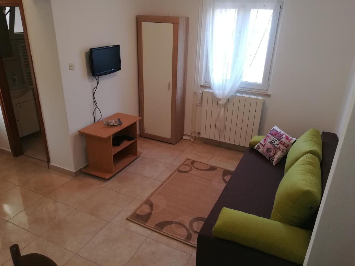 Apartments With A Parking Space Vinez, Labin - 11851 Екстер'єр фото